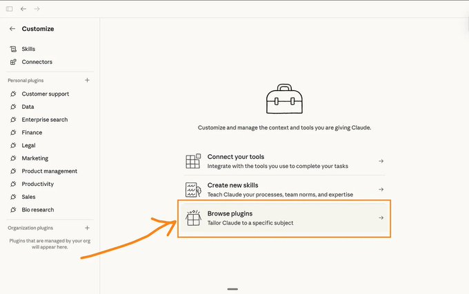 Customize-panel med skills, connectors och personliga plugins för olika avdelningar